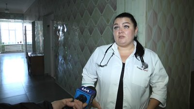 На Житомирщині до Коростишівської лікарні щодня шпиталізують в середньому по 10 хворих з COVID-19 На Житомирщині до Коростишівської лікарні щодня шпиталізують в середньому по 10 хворих з COVID-19