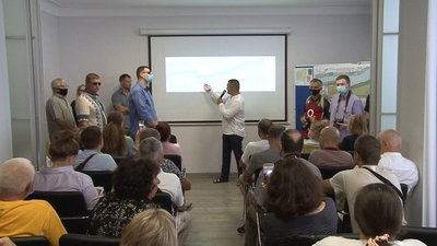 "До 22 липня приймаємо пропозиції": у Полтаві 3 години обговорювали забудову біля Прирічкового парку