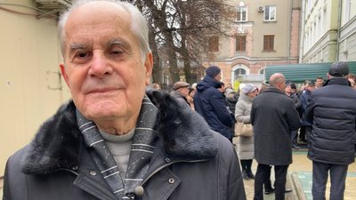 На виші в Тернополі встановили пам'ятну дошку першому ректору На виші в Тернополі встановили пам'ятну дошку першому ректору