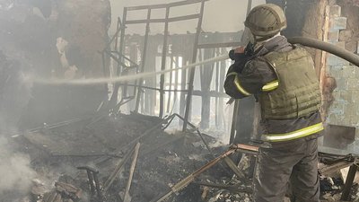 На Харківщині від російських обстрілів спалахнули будинки та ліс