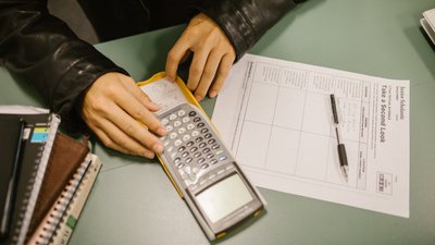 На Одещині невідомі оголосили збір на ЗСУ під виглядом голови районної адміністрації