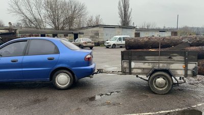 "Щоб газом отопити, це тисячі чотири треба мінімум". У прифронтових громадах Криворіжжя триває видача дров населенню "Щоб газом отопити, це тисячі чотири треба мінімум". У прифронтових громадах Криворіжжя триває видача дров населенню