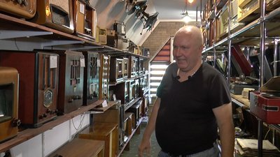 Зібрав колекцію пристроїв 20 століття. Олексій Шляхов. СУСПІЛЬНЕ | ЛЮДИ