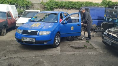 Майстерня "Поршень": як на Волині перебудовують авто для людей з інвалідністю