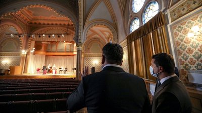 Ремонт Закарпатської філармонії буде включено до "Великого будівництва" в культурі – Зеленський Ремонт Закарпатської філармонії буде включено до "Великого будівництва" в культурі – Зеленський