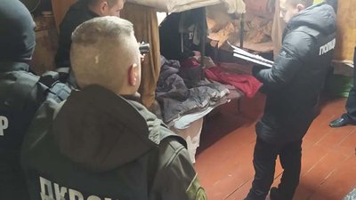 В’язні організували продаж наркотиків у колонії