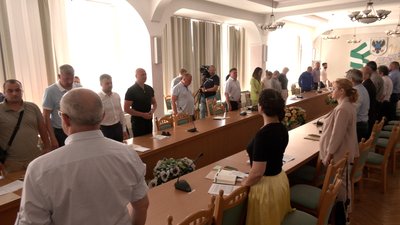 Розпуск ОПЗЖ та голосування онлайн: як пройшла сесія Чернігівської облради Розпуск ОПЗЖ та голосування онлайн: як пройшла сесія Чернігівської облради