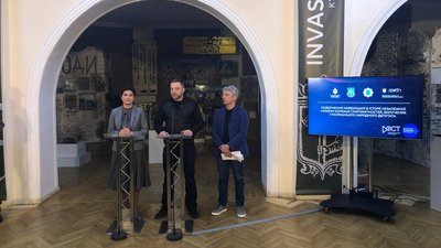 Фінансування "ДНР" і кольчуга 12 сторіччя: ДБР заявила про викриття екснардепа Горбатова Фінансування "ДНР" і кольчуга 12 сторіччя: ДБР заявила про викриття екснардепа Горбатова