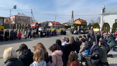 На Львівщині попрощалися з воїном Олегом Цимбалою, який загинув у боях за Бучу На Львівщині попрощалися з воїном Олегом Цимбалою, який загинув у боях за Бучу