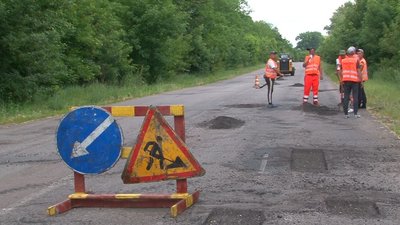Війна внесла корективи: на Черкащині дорожники скасували всі капітальні ремонти шляхів