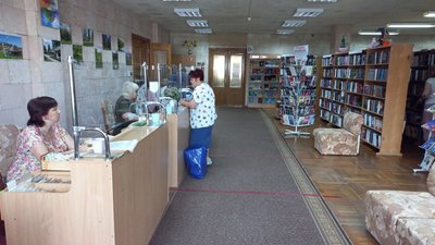 Без російських авторів: у полтавській бібліотеці прибирають із полиць книги Без російських авторів: у полтавській бібліотеці прибирають із полиць книги