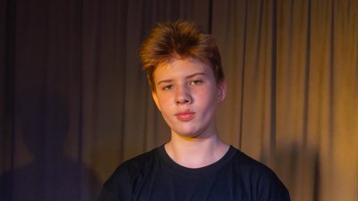 Коли актори відтворюють історії глядачів: в Ужгороді відбулась вистава підліткового плейбек-театру Коли актори відтворюють історії глядачів: в Ужгороді відбулась вистава підліткового плейбек-театру
