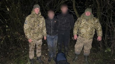 На Закарпатті за добу затримали чотирьох людей, які хотіли потрапити до Словаччини