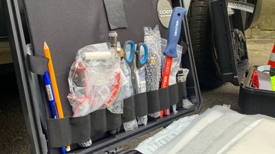 У поліції показали роботу мобільних ДНК-лабораторій Київщини У поліції показали роботу мобільних ДНК-лабораторій Київщини