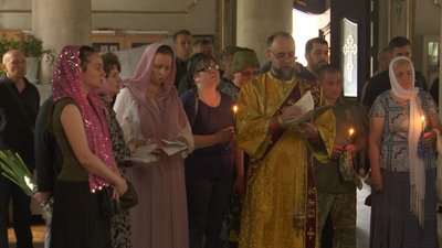 У Дніпрі попрощалися із згиблим на Донбасі військовим медиком на позивний «Феофан» У Дніпрі попрощалися із згиблим на Донбасі військовим медиком на позивний «Феофан»