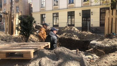 Археологи розкопали у центрі Львова криницю, яка датується 1844 роком Археологи розкопали у центрі Львова криницю, яка датується 1844 роком