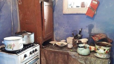Занедбала маленьку дитину. Прикарпатку готуються позбавити батьківських прав Занедбала маленьку дитину. Прикарпатку готуються позбавити батьківських прав