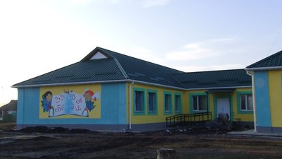 Школа в селі Коломацьке Школа в селі Коломацьке