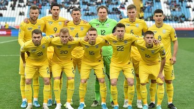 У двох воротарів та шеф-кухаря збірної України виявили COVID-19