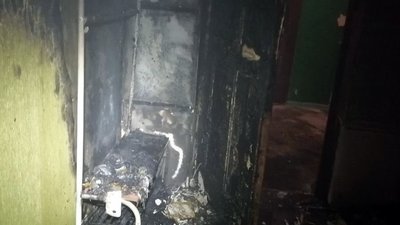 На Дніпропетровщині з палаючої квартири врятували чоловіка