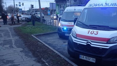 ДТП у Черкасах: водій помер в приймальному відділенні ДТП у Черкасах: водій помер в приймальному відділенні