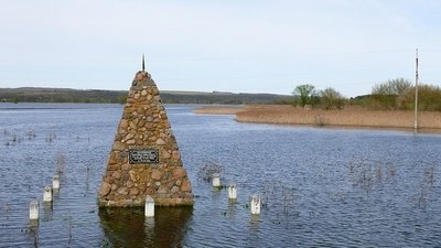 "Нагадує про катастрофічні події": науковець про "пам'ятник меліораторам" на Черкащині