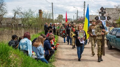 Житомирщина прощається зі своїми героями-оборонцями Житомирщина прощається зі своїми героями-оборонцями