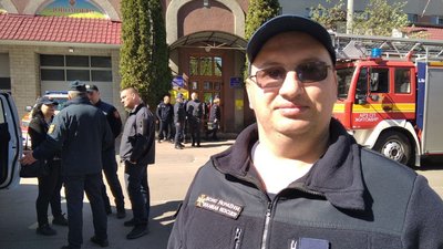 Благодійники з Франції передали рятувальникам Житомирщини автомобіль швидкої допомоги Благодійники з Франції передали рятувальникам Житомирщини автомобіль швидкої допомоги