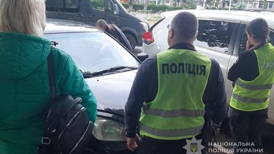 Полтавка видавала себе за співробітницю СБУ: жінку підозрюють у шахрайстві