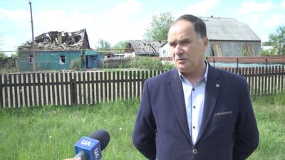 Жителі Коростеня на Житомирщині подають заявки на відшкодування за пошкоджене авіаударами житло Жителі Коростеня на Житомирщині подають заявки на відшкодування за пошкоджене авіаударами житло
