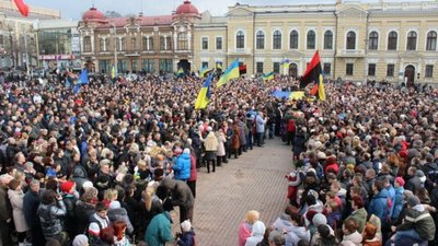 "Ми не хотіли іти в Росію". Історія двох студенток, які організували Майдан у Кропивницькому "Ми не хотіли іти в Росію". Історія двох студенток, які організували Майдан у Кропивницькому