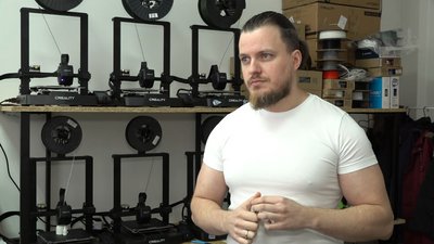 Виготовили 70 кілограмів: черкаські волонтери друкують деталі для військових на 3Д-принтері Виготовили 70 кілограмів: черкаські волонтери друкують деталі для військових на 3Д-принтері