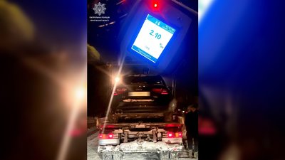Нетверезого водія у Чернігові патрульні відсторонили від керування 