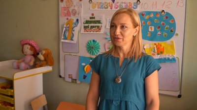 "Треба вкласти у це покоління тільки світло, добро": переселенка з Маріуполя створила дитячий простір у Кам’янському "Треба вкласти у це покоління тільки світло, добро": переселенка з Маріуполя створила дитячий простір у Кам’янському