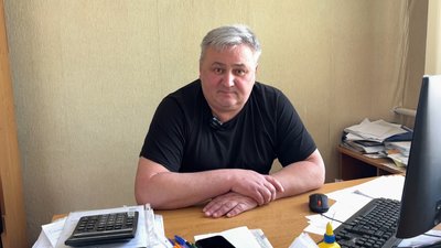 "Вся школа їх рятувала": у ліцеї на Волині діти шукають дім для 10 цуценят