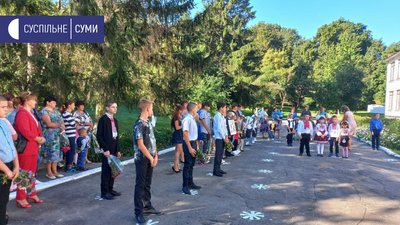 Зберегли школу: до села Капустинці на Сумщині погодились переїхати шість багатодітних родин Зберегли школу: до села Капустинці на Сумщині погодились переїхати шість багатодітних родин