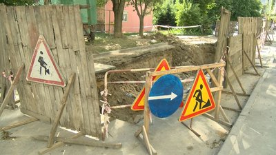 У Луцьку через порив водогону мешканці десяти будинків другий день без гарячої води