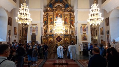 прощання в храмі прощання в храмі
