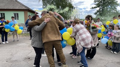 Віталій Андрейченко повернувся додому після 3 років полону Віталій Андрейченко повернувся додому після 3 років полону