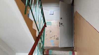 "Відімкнули ще на Пасху". У луцьких багатоповерхівках "стоїть" 21 ліфт "Відімкнули ще на Пасху". У луцьких багатоповерхівках "стоїть" 21 ліфт