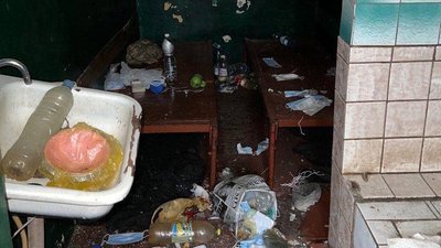 У поліції показали, як виглядає відділ у звільненій Балаклії, в якому окупанти влаштували штаб У поліції показали, як виглядає відділ у звільненій Балаклії, в якому окупанти влаштували штаб