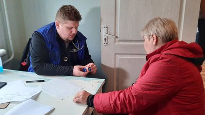 Волонтерська місія на Миколаївщині. Снігурівчанам допомагали лікарі-волонтери