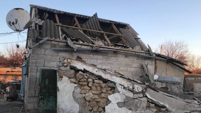 Російські війська знищили "Градами" та мінометами кілька будинків на Запоріжжі Російські війська знищили "Градами" та мінометами кілька будинків на Запоріжжі