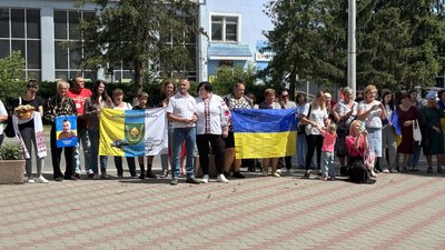 На Вінниччині зустріли звільненого з полону оборонця Сергія Литвенюка