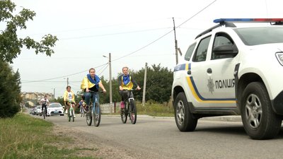 День молоді на велосипедах. В Угринівській громаді на Франківщині відбувся благодійний велозабіг День молоді на велосипедах. В Угринівській громаді на Франківщині відбувся благодійний велозабіг
