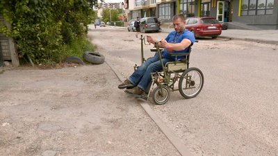 Віктор Старущак, мешканець будинку на вулиці Білогірській в Тернополі Віктор Старущак, мешканець будинку на вулиці Білогірській в Тернополі