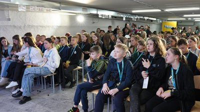 Мінна безпека та ментальне здоров'я. У Сумах для школярів провели "НеЛекції 2.0" Мінна безпека та ментальне здоров'я. У Сумах для школярів провели "НеЛекції 2.0"