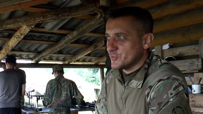 Дисципліна і навчання. Як діти проходять вишкіл у "Карпатському легіоні" Дисципліна і навчання. Як діти проходять вишкіл у "Карпатському легіоні"