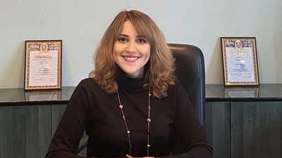 Пішла за сімейними обставинами: президент звільнив голову Чемеровецької РДА на Хмельниччині