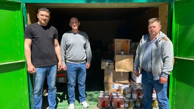 Лісівники Черкащини передали гуманітарну допомогу колегам з Запоріжжя Лісівники Черкащини передали гуманітарну допомогу колегам з Запоріжжя